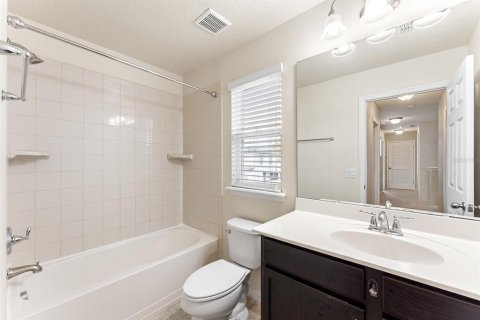 House in Orlando, Florida 3 bedrooms, 150.59 sq.m. № 1912950 - photo 19