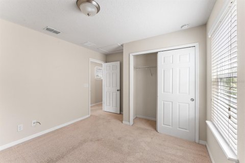 House in Orlando, Florida 3 bedrooms, 150.59 sq.m. № 1912950 - photo 20