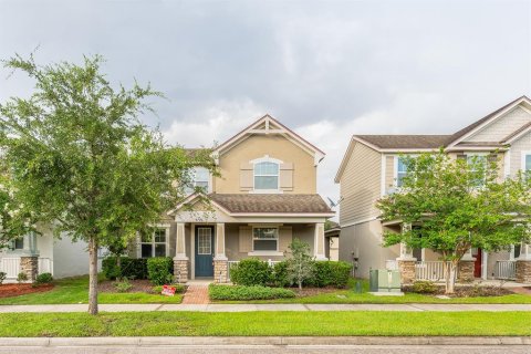 House in Orlando, Florida 3 bedrooms, 150.59 sq.m. № 1912950 - photo 1