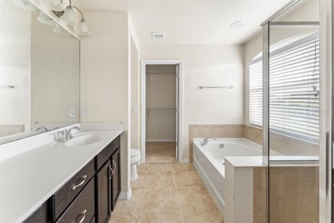 House in Orlando, Florida 3 bedrooms, 150.59 sq.m. № 1912950 - photo 23