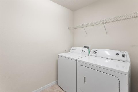 House in Orlando, Florida 3 bedrooms, 150.59 sq.m. № 1912950 - photo 28