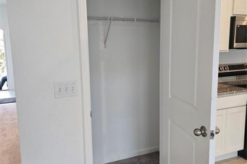 Casa en alquiler en Minneola, Florida, 3 dormitorios, 180.14 m2 № 1798100 - foto 11