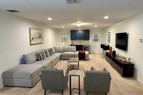 Villa ou maison à vendre à Kissimmee, Floride: 8 chambres, 375.42 m2 № 2125637 - photo 5