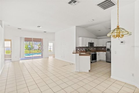 Casa en alquiler en Clermont, Florida, 4 dormitorios, 156.45 m2 № 1904409 - foto 5