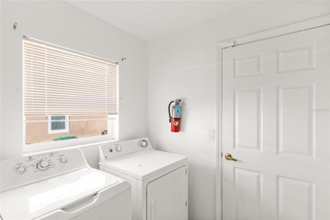 Casa en alquiler en Clermont, Florida, 4 dormitorios, 156.45 m2 № 1904409 - foto 12