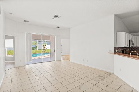 Casa en alquiler en Clermont, Florida, 4 dormitorios, 156.45 m2 № 1904409 - foto 6