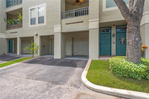 Copropriété à vendre à Tampa, Floride: 3 chambres, 140.65 m2 № 1918909 - photo 24