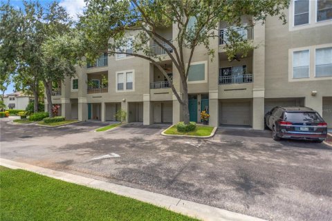 Copropriété à vendre à Tampa, Floride: 3 chambres, 140.65 m2 № 1918909 - photo 1