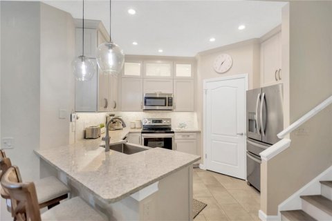 Copropriété à vendre à Tampa, Floride: 3 chambres, 140.65 m2 № 1918909 - photo 4