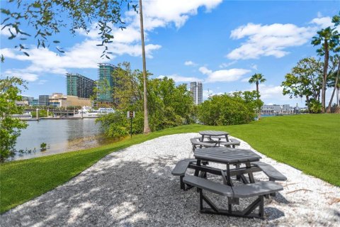 Copropriété à vendre à Tampa, Floride: 3 chambres, 140.65 m2 № 1918909 - photo 29
