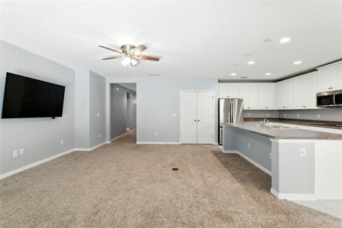 House in Eustis, Florida 4 bedrooms, 192.68 sq.m. № 1847818 - photo 15