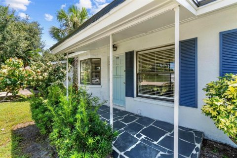House in Saint Petersburg, Florida 3 bedrooms, 98.1 sq.m. № 1909807 - photo 2