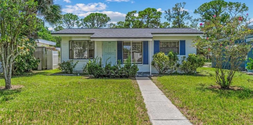 Villa ou maison à Saint Petersburg, Floride 3 chambres, 98.1 m2 № 1909807
