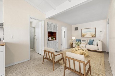 Villa ou maison à vendre à Saint Petersburg, Floride: 3 chambres, 98.1 m2 № 1909807 - photo 10