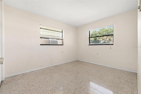 Villa ou maison à vendre à Saint Petersburg, Floride: 3 chambres, 98.1 m2 № 1909807 - photo 19