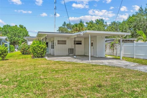 House in Saint Petersburg, Florida 3 bedrooms, 98.1 sq.m. № 1909807 - photo 25