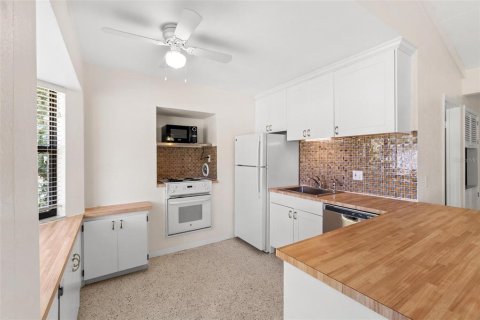 Villa ou maison à vendre à Saint Petersburg, Floride: 3 chambres, 98.1 m2 № 1909807 - photo 8