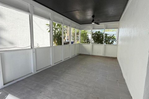 Villa ou maison à vendre à Fort Lauderdale, Floride: 4 chambres, 77.29 m2 № 2243293 - photo 10