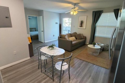 Villa ou maison à vendre à Fort Lauderdale, Floride: 4 chambres, 77.29 m2 № 2243293 - photo 12