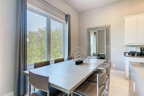 Condominio en alquiler en Four Corners, Florida, 5 dormitorios, 244.33 m2 № 2118322 - foto 9