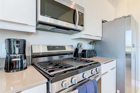 Condominio en alquiler en Four Corners, Florida, 5 dormitorios, 244.33 m2 № 2118322 - foto 14