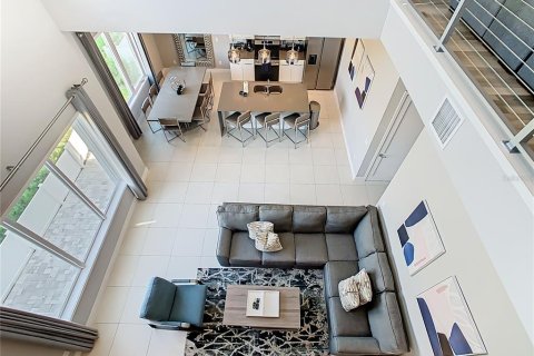 Condominio en alquiler en Four Corners, Florida, 5 dormitorios, 244.33 m2 № 2118322 - foto 17