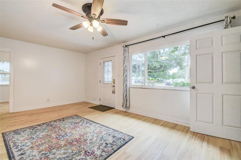 Villa ou maison à vendre à Saint Petersburg, Floride: 5 chambres, 176.24 m2 № 2199892 - photo 7