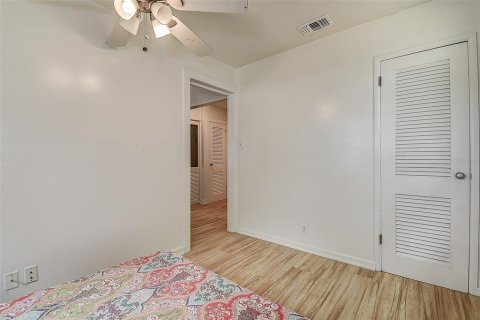 Villa ou maison à vendre à Saint Petersburg, Floride: 5 chambres, 176.24 m2 № 2199892 - photo 29