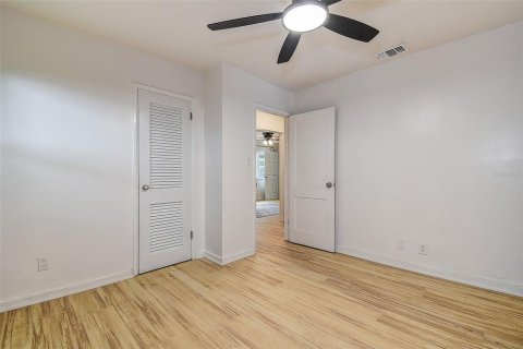 Villa ou maison à vendre à Saint Petersburg, Floride: 5 chambres, 176.24 m2 № 2199892 - photo 22