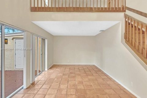 House in Weston, Florida 2 bedrooms, 130.99 sq.m. № 1984249 - photo 21