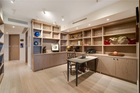 Condominio en alquiler en Key Biscayne, Florida, 3 dormitorios, 341.88 m2 № 1993813 - foto 18