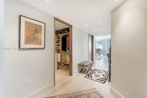 Condominio en alquiler en Key Biscayne, Florida, 3 dormitorios, 341.88 m2 № 1993813 - foto 21