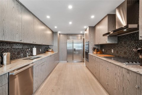 Condominio en alquiler en Key Biscayne, Florida, 3 dormitorios, 341.88 m2 № 1993813 - foto 15