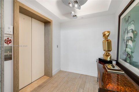 Condominio en alquiler en Key Biscayne, Florida, 3 dormitorios, 341.88 m2 № 1993813 - foto 4