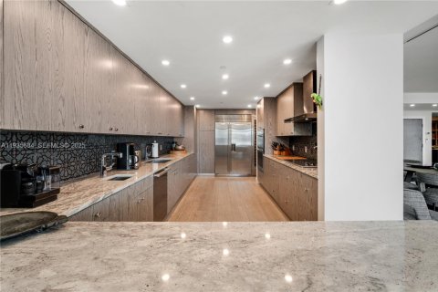 Condominio en alquiler en Key Biscayne, Florida, 3 dormitorios, 341.88 m2 № 1993813 - foto 12