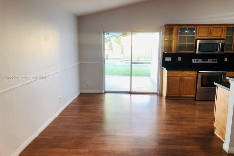 Villa ou maison à vendre à West Palm Beach, Floride: 3 chambres, 189.61 m2 № 2007296 - photo 5