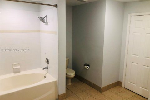 Villa ou maison à vendre à West Palm Beach, Floride: 3 chambres, 189.61 m2 № 2007296 - photo 14