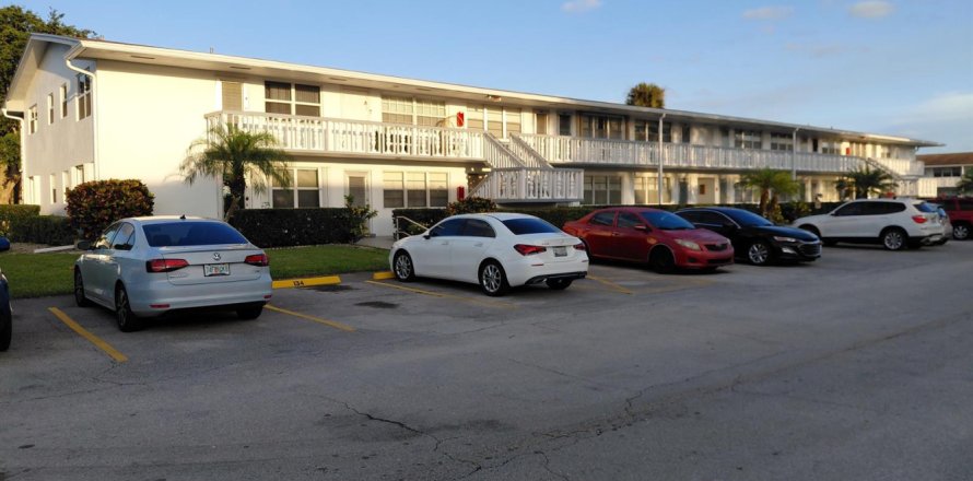 Condo à West Palm Beach, Floride, 2 chambres  № 2175338