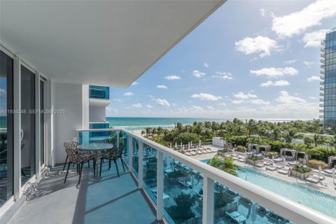 Condo in Miami Beach, Florida, 2 bedrooms  № 2052765