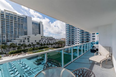 Condo in Miami Beach, Florida, 2 bedrooms  № 2052765 - photo 13