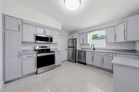 Купить виллу или дом в Ларго, Флорида 8 комнат, 103.31м2, № 2152290 - фото 15