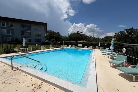 Condo in Winter Haven, Florida, 3 bedrooms  № 2222604 - photo 21