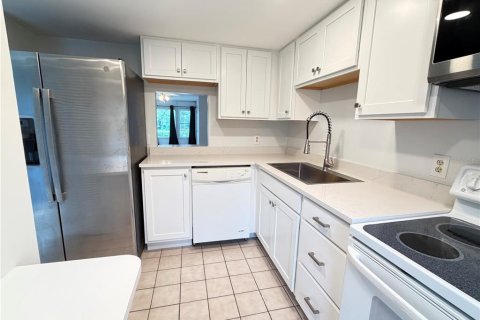 Condo in Winter Haven, Florida, 3 bedrooms  № 2222604 - photo 4