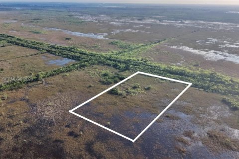 Land in Miami-Dade, Florida № 2051348 - photo 17