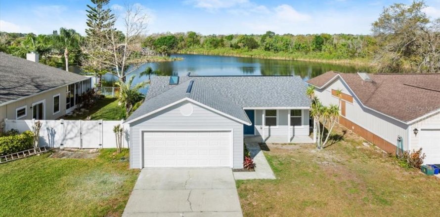 House in Port Orange, Florida 3 bedrooms, 109.44 sq.m. № 1578297