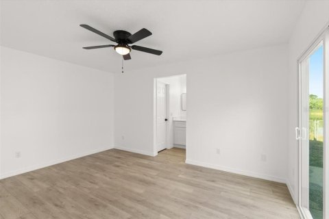 House in Port Orange, Florida 3 bedrooms, 109.44 sq.m. № 1578297 - photo 19