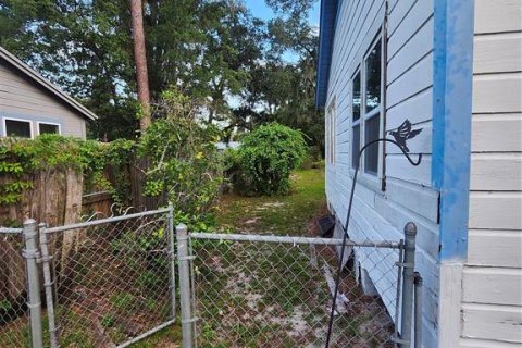 House in Gainesville, Florida 2 bedrooms, 75.81 sq.m. № 2220772 - photo 15