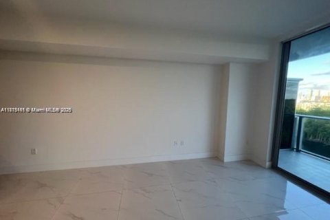 Condominio en venta en North Miami Beach, Florida, 1 dormitorio, 87.05 m2 № 2077064 - foto 3