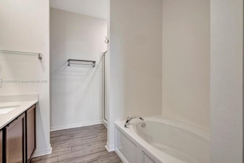 Casa en venta en Cape Coral, Florida, 4 dormitorios, 172.15 m2 № 1945816 - foto 20