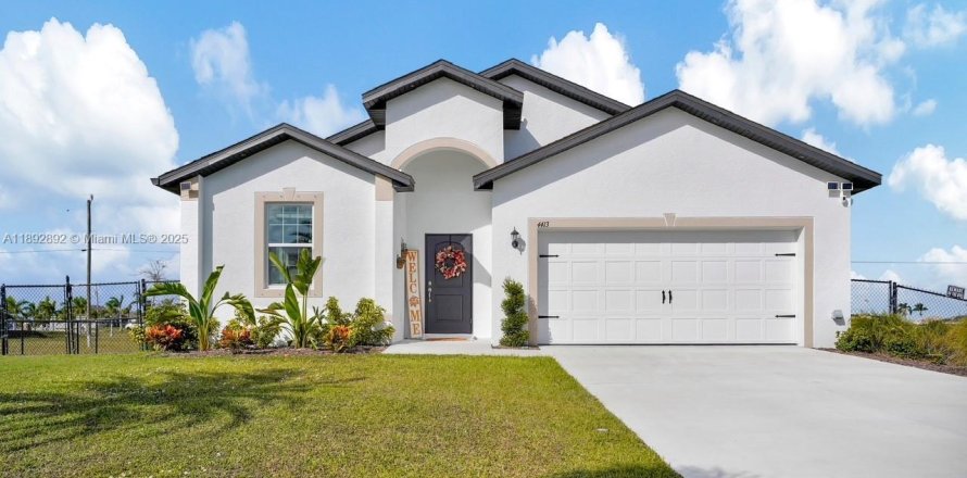 Casa en Cape Coral, Florida 4 dormitorios, 172.15 m2 № 1945816
